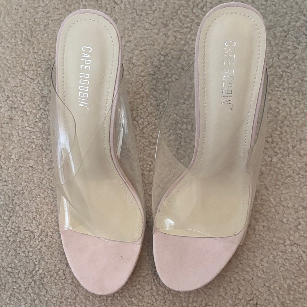 Cape Robbin Fusion Women's Clear and Cream Heels - Picture 3 of 5